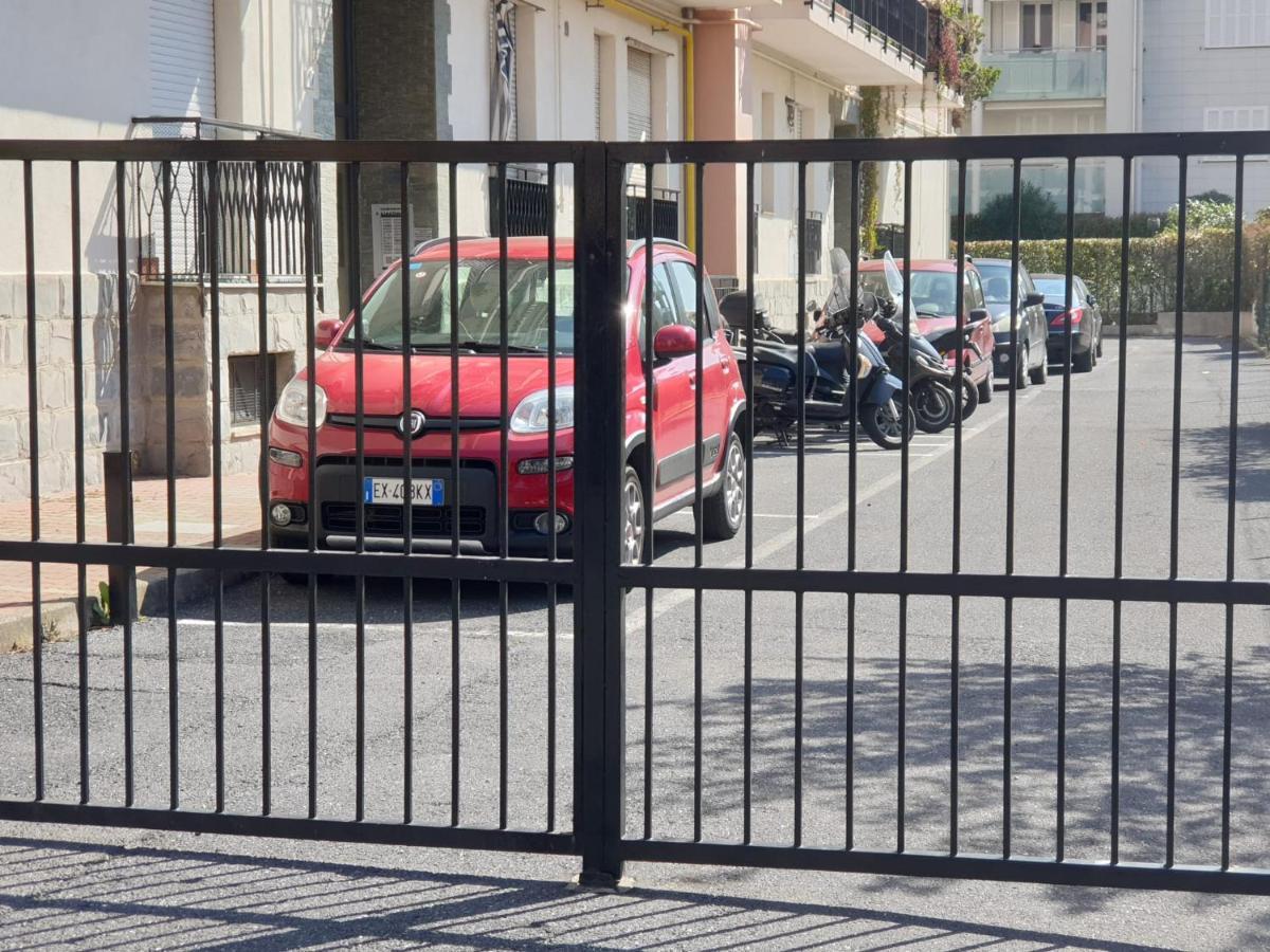 Appartamento Albenga sul mare famiglie ed amici fino 10 posti Esterno foto